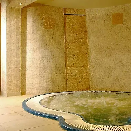 Royal Marine Hotel