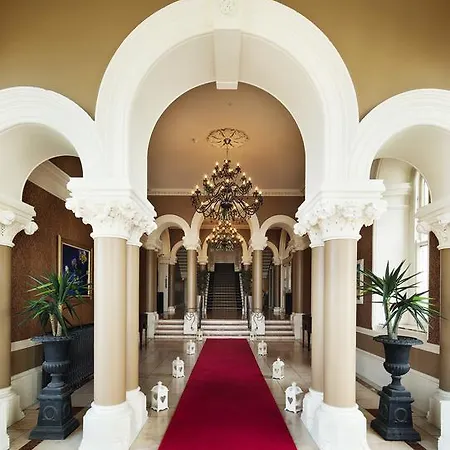 Royal Marine 4* Dublin