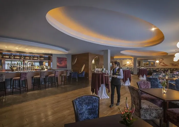 Royal Marine Hotel