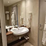 Royal Marine Hotel